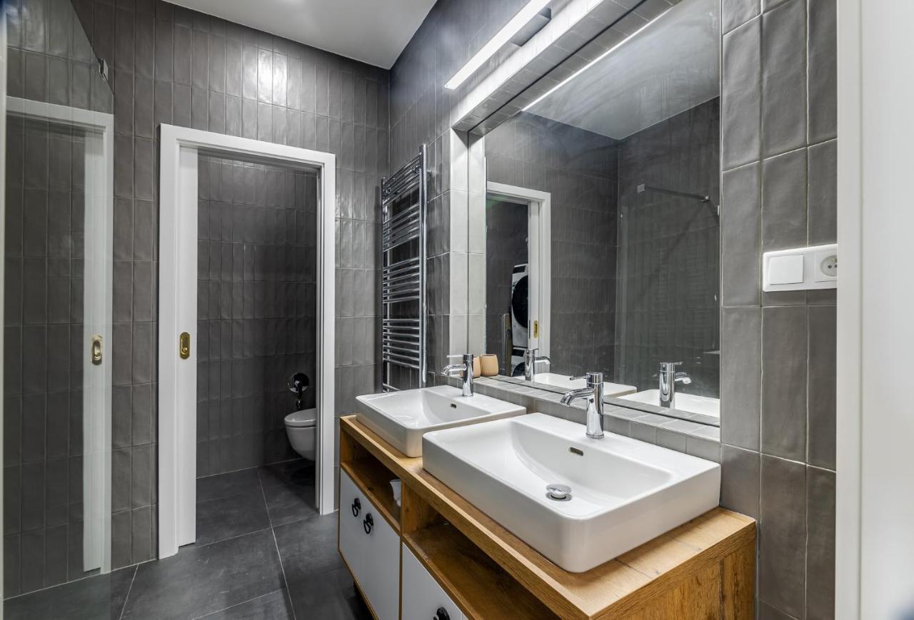 Elegant Apartments Located In The Centre Of Praag Buitenkant foto